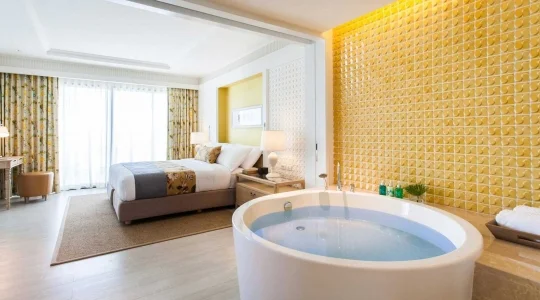 AMARI HUAHIN