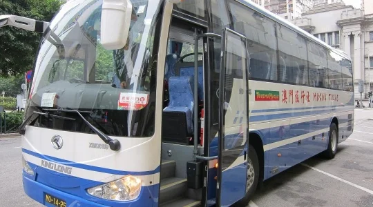 車両イメージ：大型バス