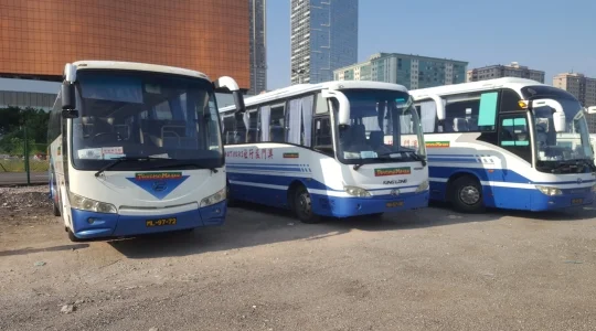 車両イメージ：大型バス