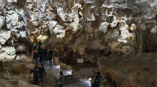 ティエンクン鍾乳洞